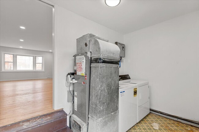 Building Photo - 2910 Fendall Ave