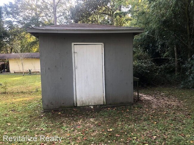 Building Photo - Charming 3BR House in Mobile - RECENTLY UPDATED INTERIOR