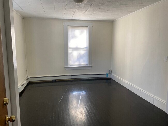 Building Photo - 48 Whiting St
