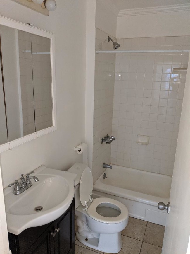 2nd/Guest bathroom - 2215 Carmona Ave