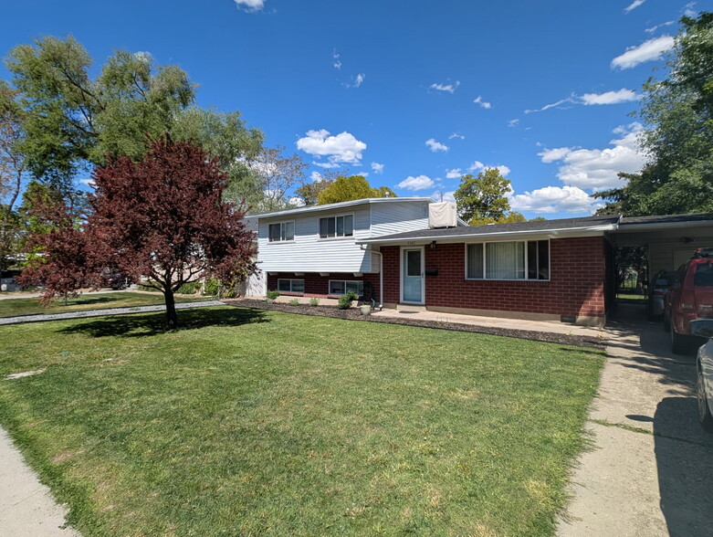 Primary Photo - 3747 S 645 E