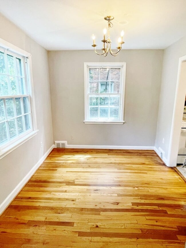 Building Photo - 3 Bedroom in Woodmoor available ASAP!!