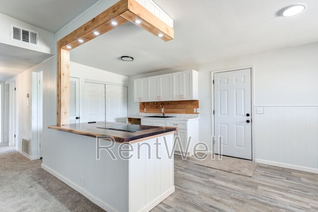 Building Photo - 2525 63rd St