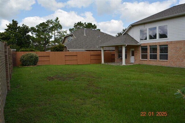 Building Photo - 8307 Red Rooster Ln