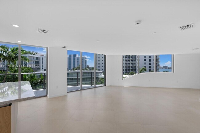 Building Photo - 1135 103rd St