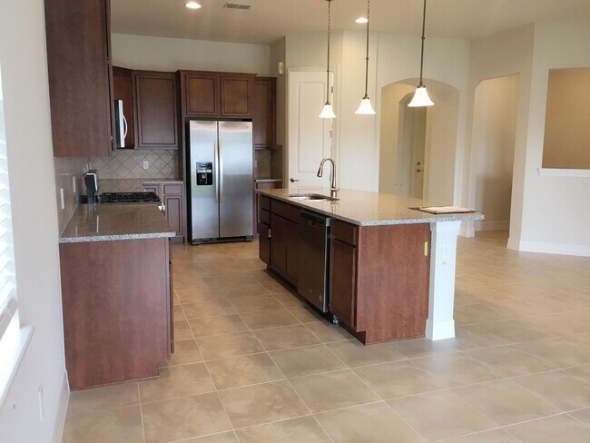 Building Photo - Dr Phillips area 4 bed 3 1/2 bath home