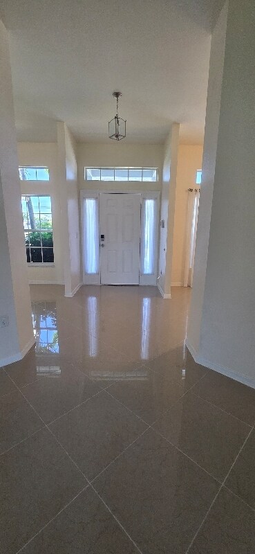 Building Photo - 3925 Agualinda Blvd