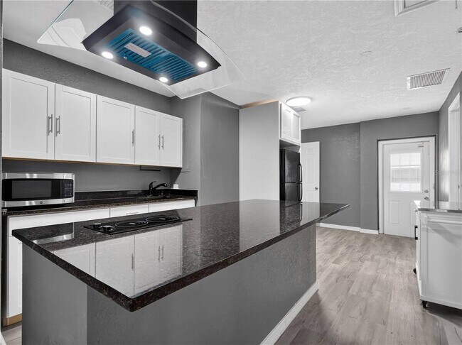 Building Photo - 465 Rio Grande Ln