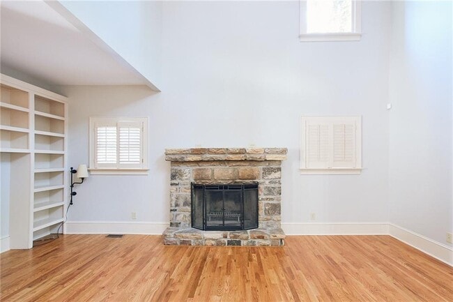Building Photo - 1843 Butlers Ln