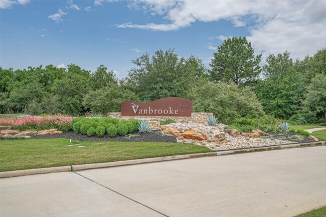 Building Photo - 5218 Windy Plantation Dr