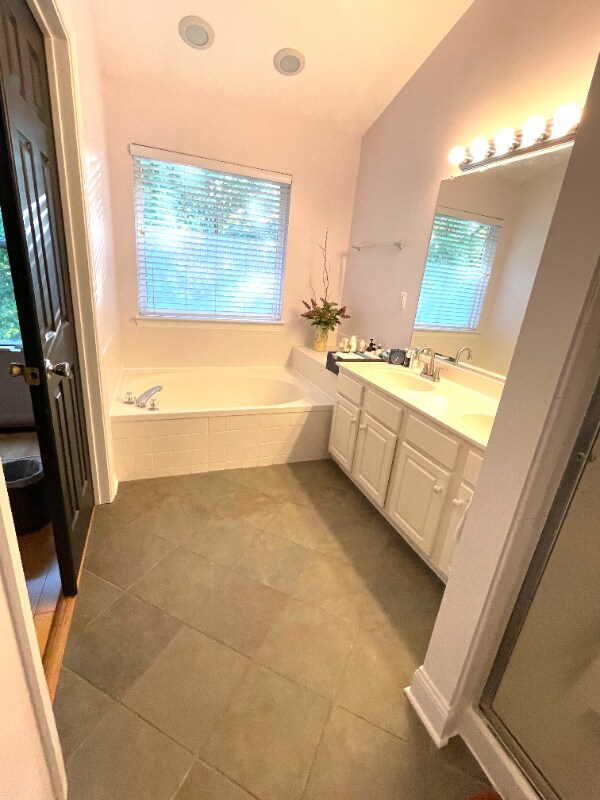 Building Photo - 4218 Trumbo Ct
