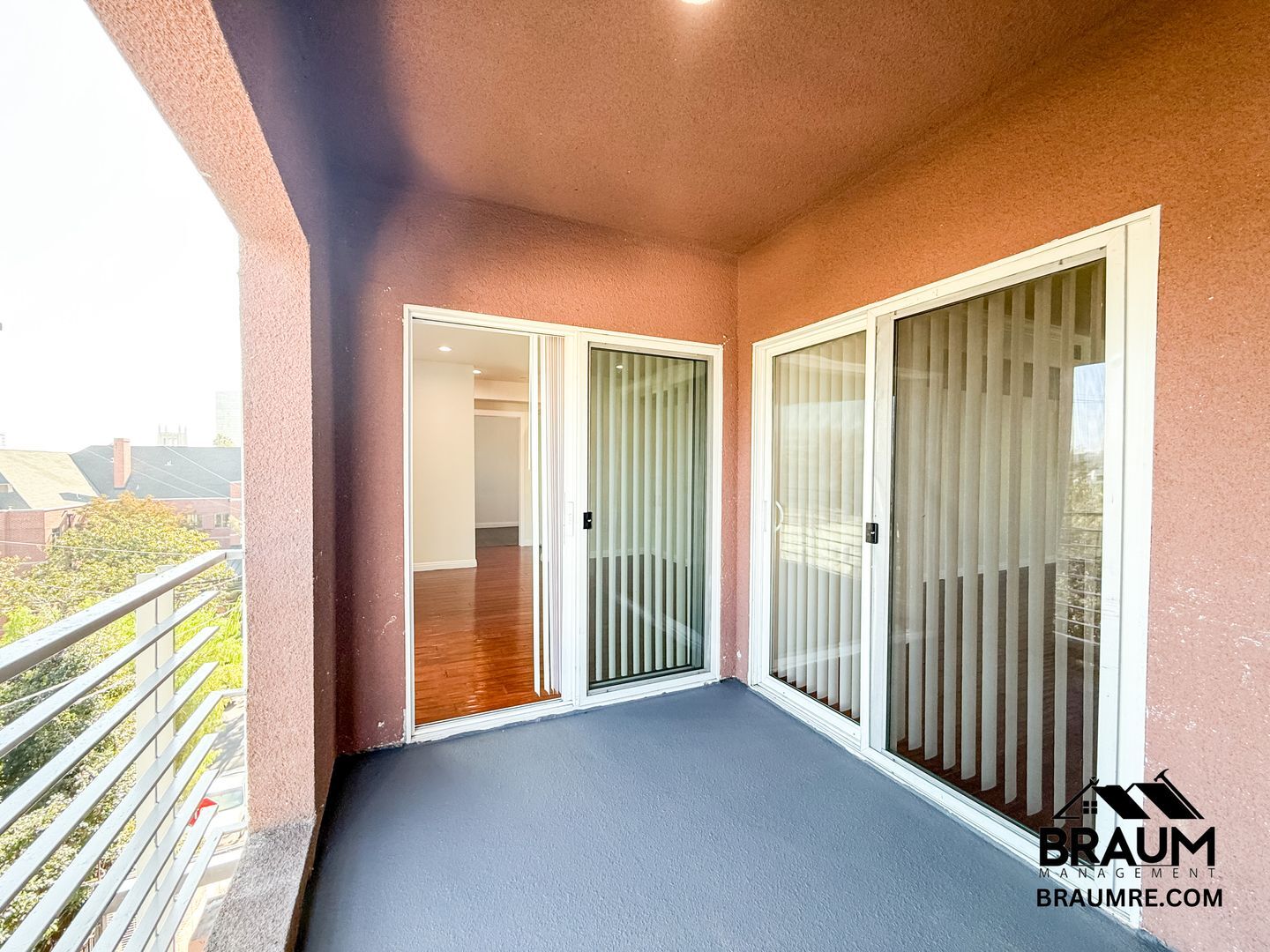 Building Photo - 332 S Virgil Ave