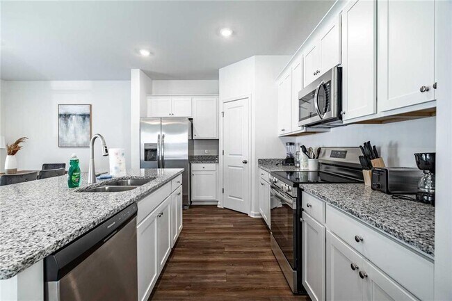 Building Photo - 8317 Hunters Grv Rd