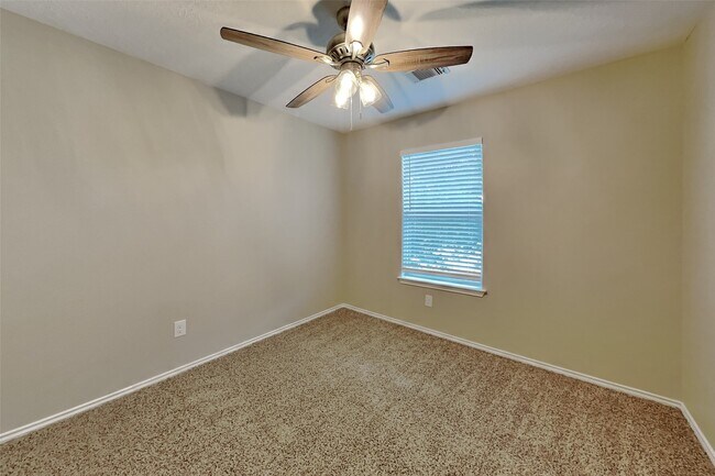 Building Photo - 18451 Westgate Pasture Ln