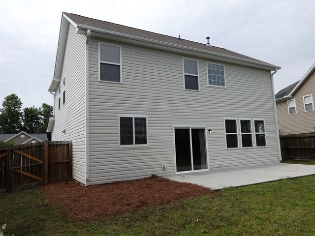 Building Photo - 105 Graduate Ln