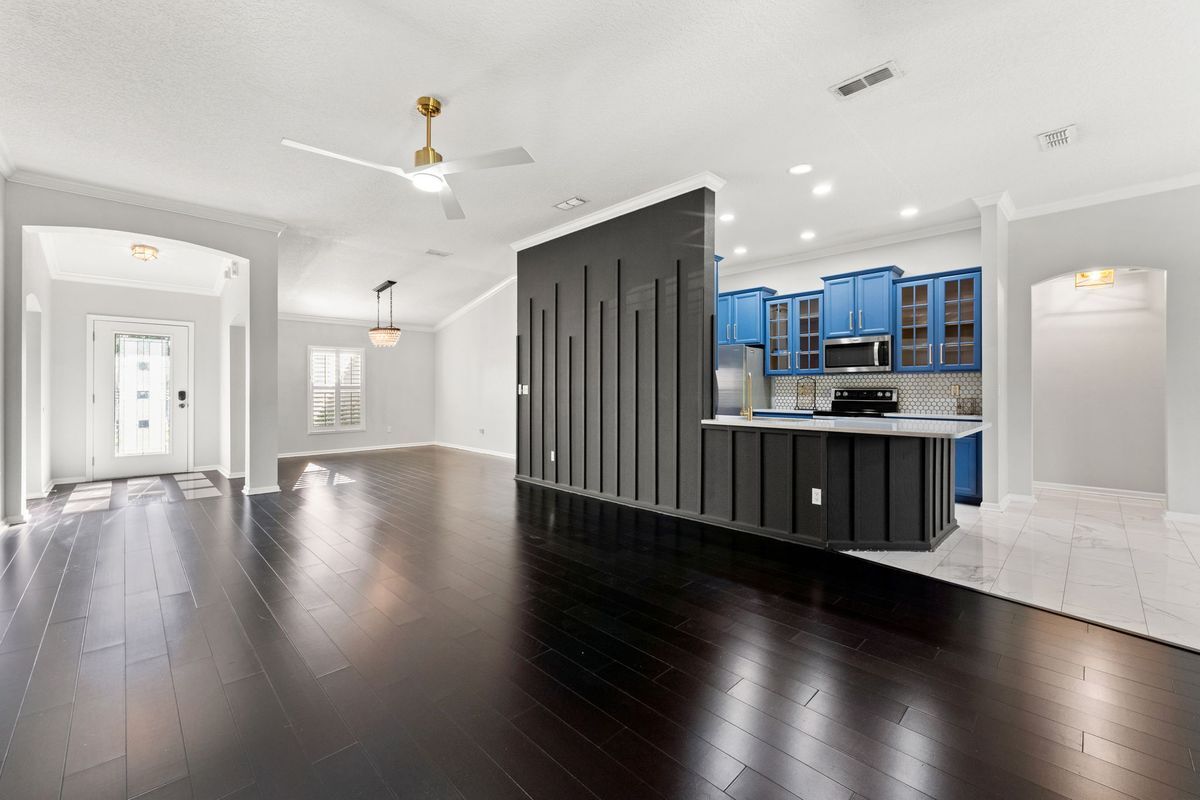 Building Photo - 16456 Tisons Blf Rd