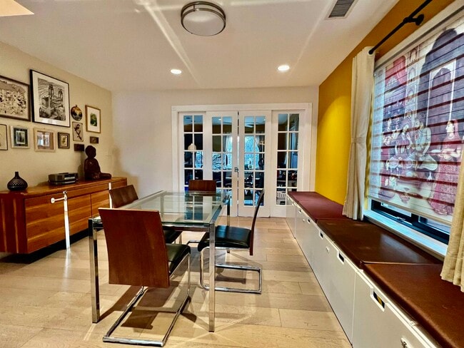 Building Photo - 195 Sandcastle Key