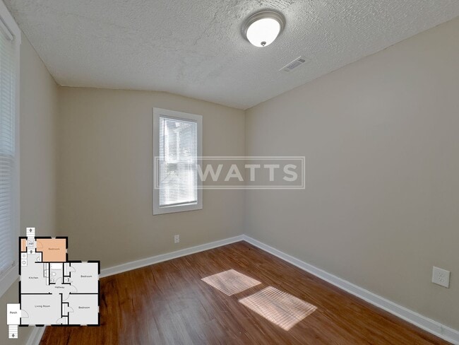 Building Photo - Basic 3 Bedroom Home in Woodlawn