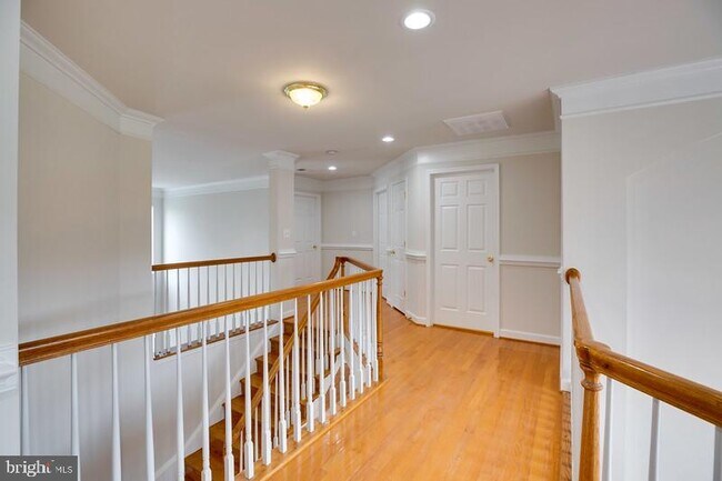 Building Photo - 13646 Sweet Woodruff Ln