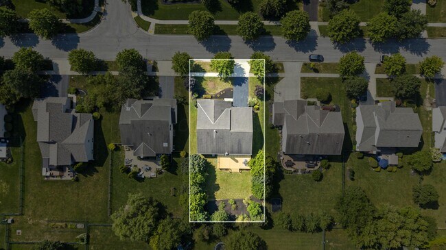 Building Photo - 4256 Landhigh Lakes Dr