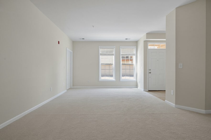 Living Room - 42321 San Juan Ter