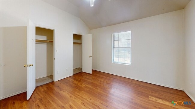 Building Photo - 4302 Jeff Scott Dr