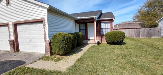 Building Photo - 2502 Thimbleberry Rd