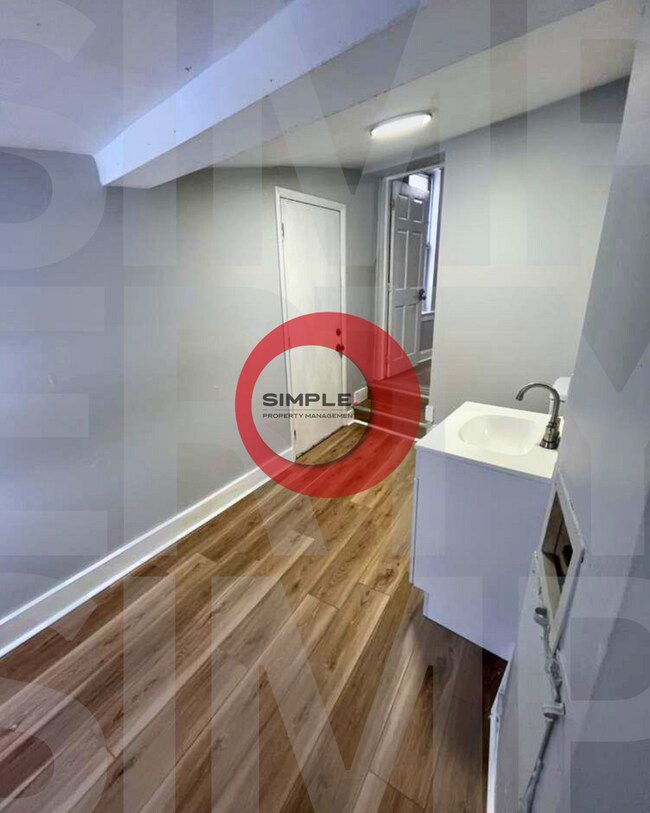 Building Photo - 314 S 8th St