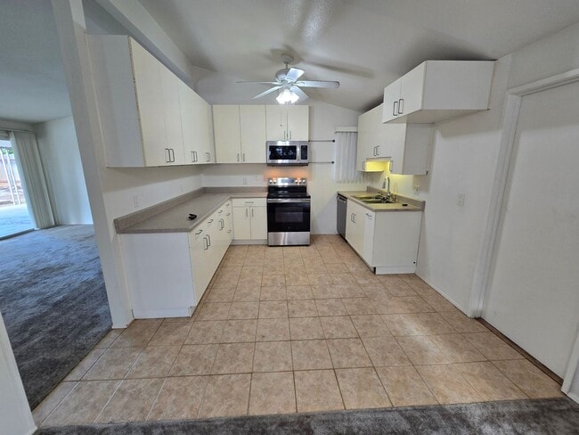 Building Photo - Charming Clairemont Home | 1641 sq ft | 2 ...