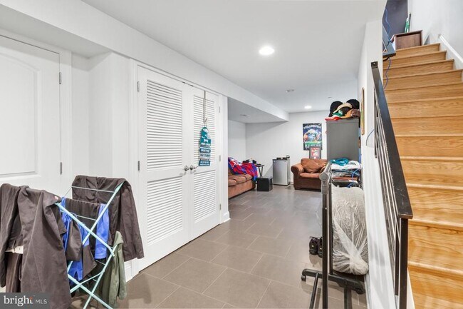 Building Photo - 2629 Cedar St