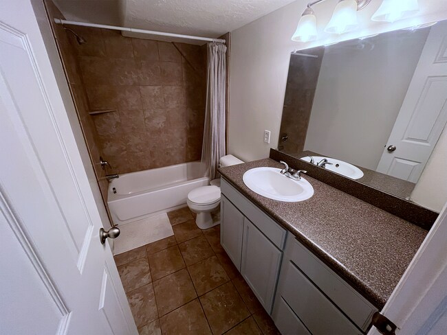 Building Photo - 8781 Jefferson Dr