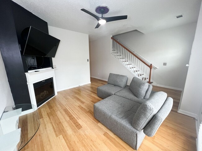 Building Photo - 7726 Bucknell Terrace