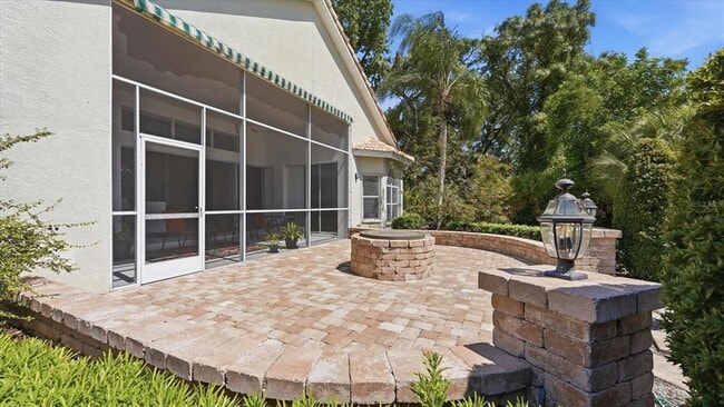 Building Photo - 8009 Hampton Ct