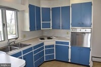 Building Photo - 6056 Lincoln Way W