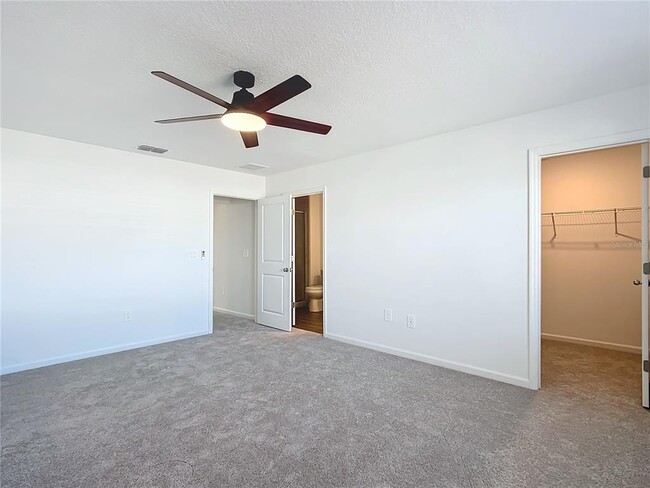 Building Photo - 4950 SW 81st Lp