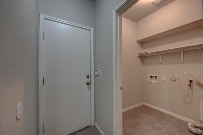 Building Photo - 126 Screech Owl Dr