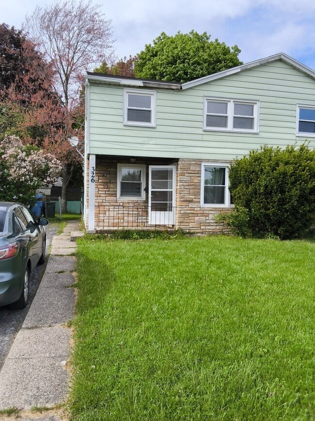 Building Photo - 326 Northland Ave