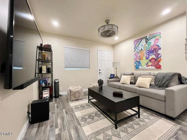 Building Photo - 343 E Surfside Dr