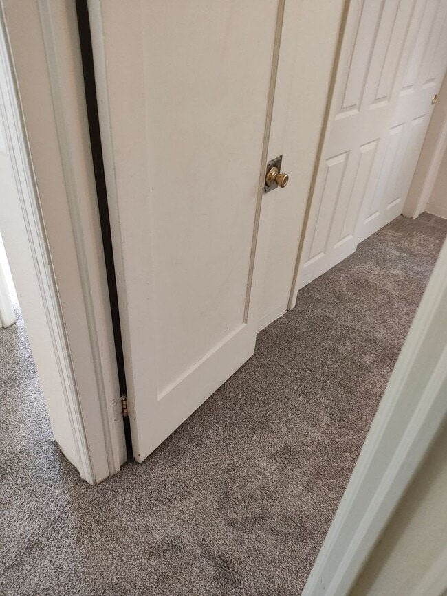 Building Photo - 4BR/2BA House only $2195/month!!!