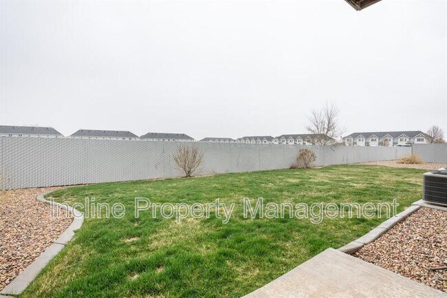 Building Photo - 1389 Northfield Rd