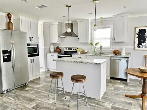 Building Photo - 16087 St John's Cir