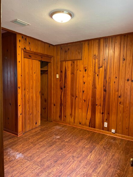 Bedroom 1 - 855 S Lawrence Blvd