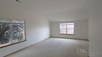 Building Photo - Beautiful 4-Bedroom Home with Custom Finishes & Thoughtful Layout