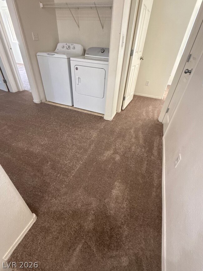 Building Photo - 11901 Fairfax Ridge St