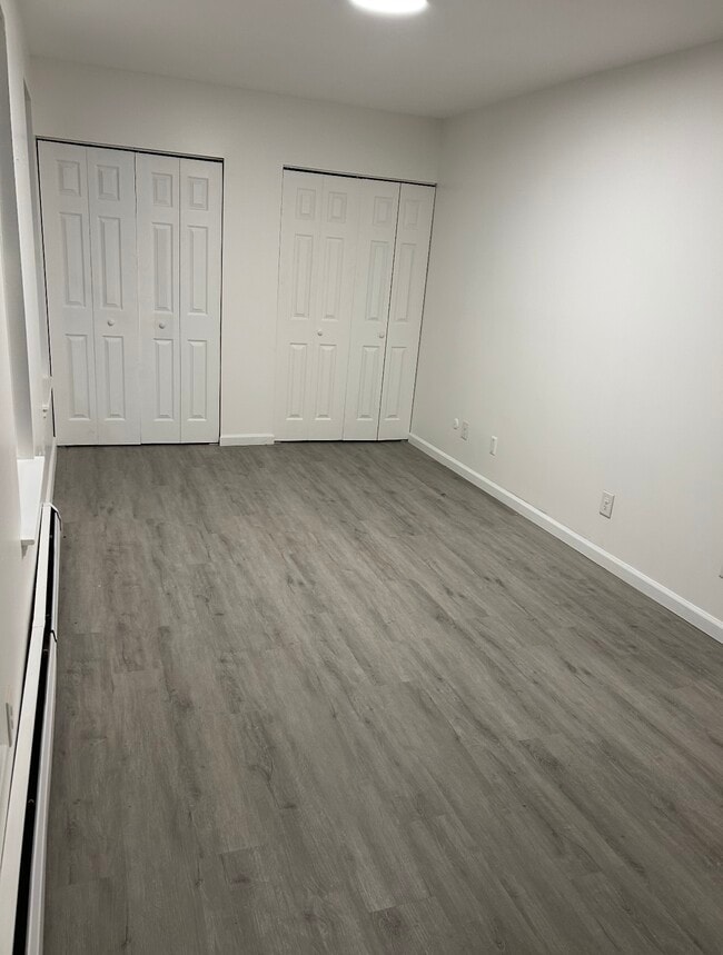 Building Photo - 56 Catherine St