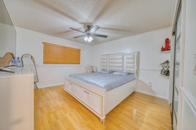 Building Photo - 10000 SW 147th Ct