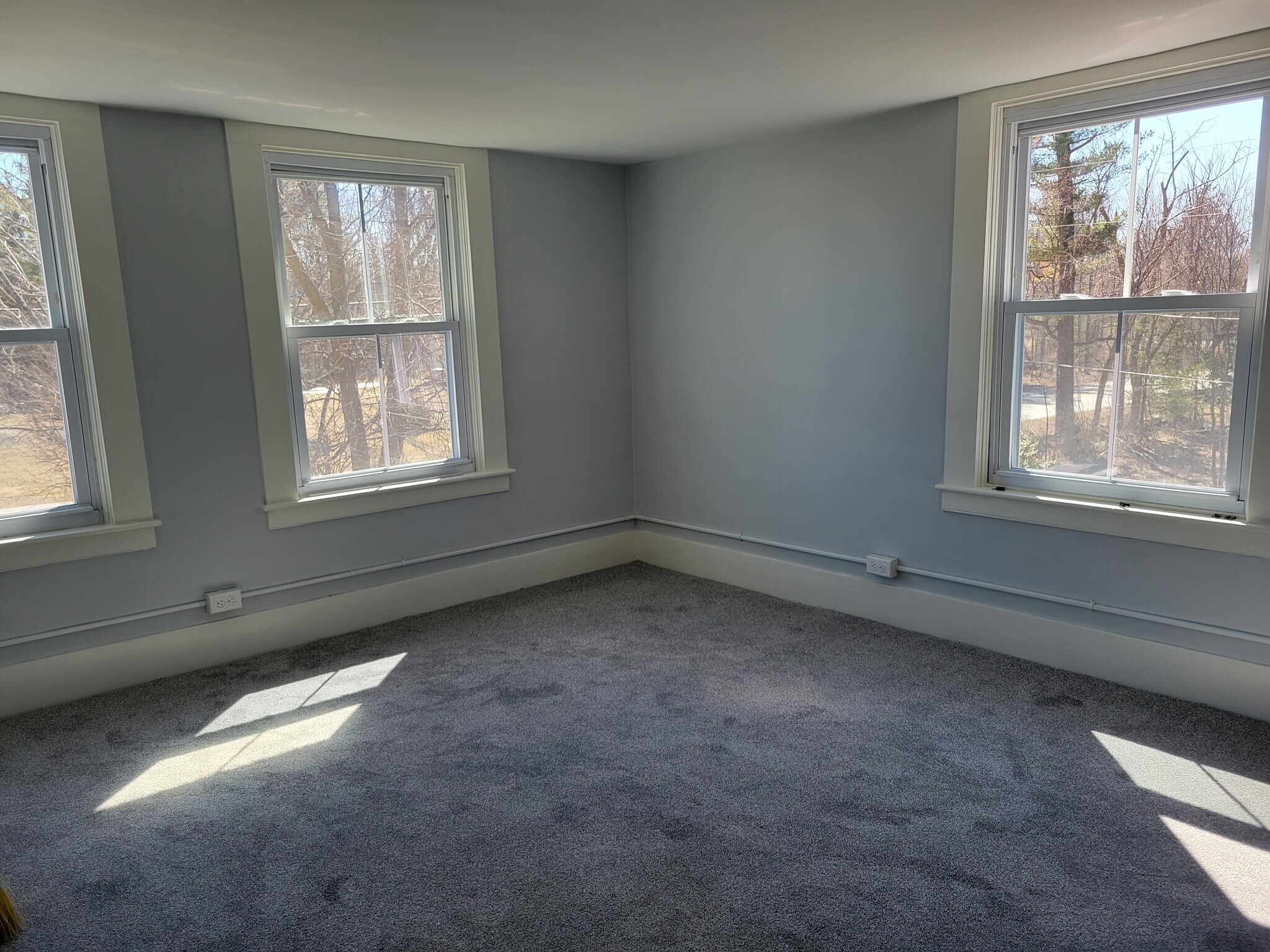 Building Photo - 106 Emerson Ave