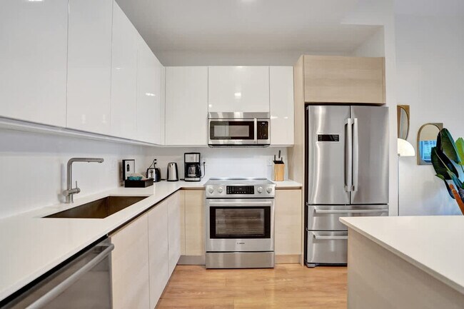 Building Photo - 1220 17th St