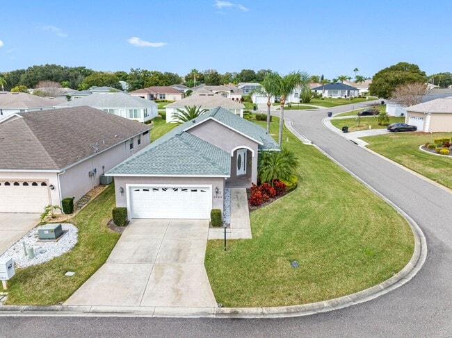 Building Photo - 3063 Westmoreland Dr