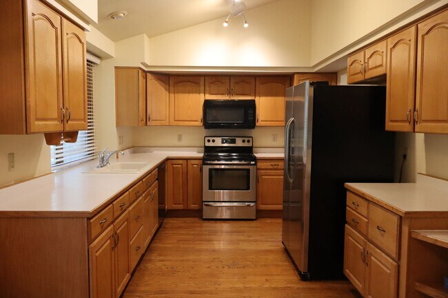 Building Photo - Room to Grow – 4 Bedrooms + Finished Basement